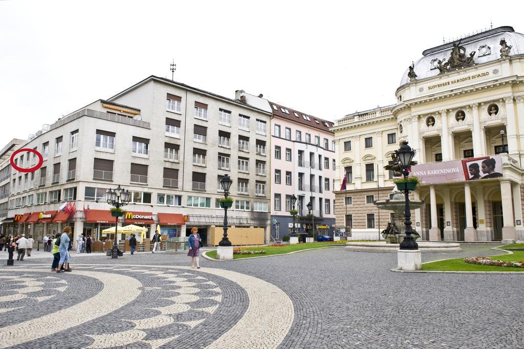 Apartman Old Centre - Rybarska Brana براتسيلافا المظهر الخارجي الصورة