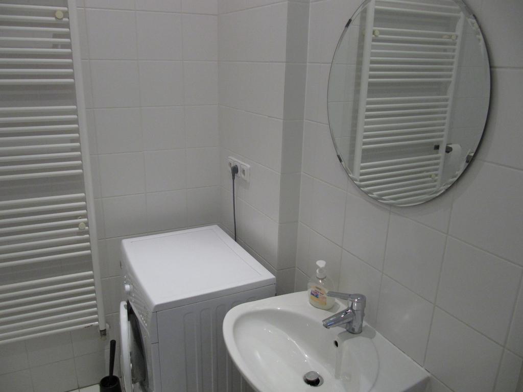 Apartman Old Centre - Rybarska Brana براتسيلافا الغرفة الصورة