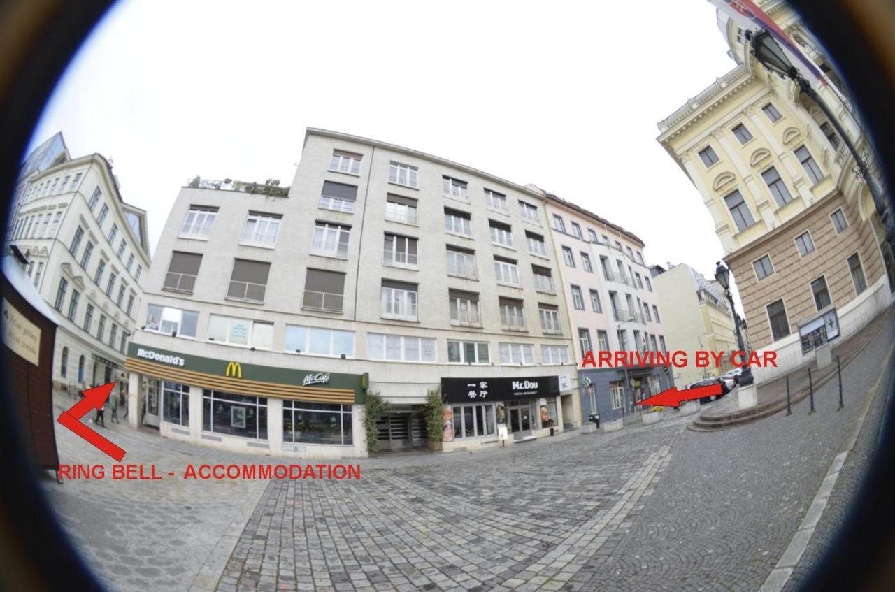 Apartman Old Centre - Rybarska Brana براتسيلافا المظهر الخارجي الصورة
